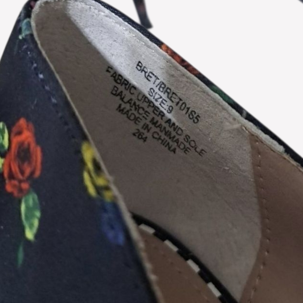 Betsey Johnson Floral Bow Pumps Size 9 - Picture 3 of 4
